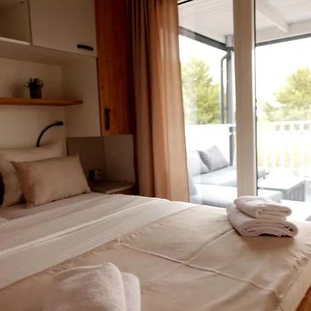 Mobilhome Nico - With Pool * Privlaka (Zadar)