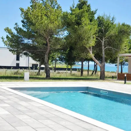 Mobilhome Nico - With Pool Privlaka (Zadar)